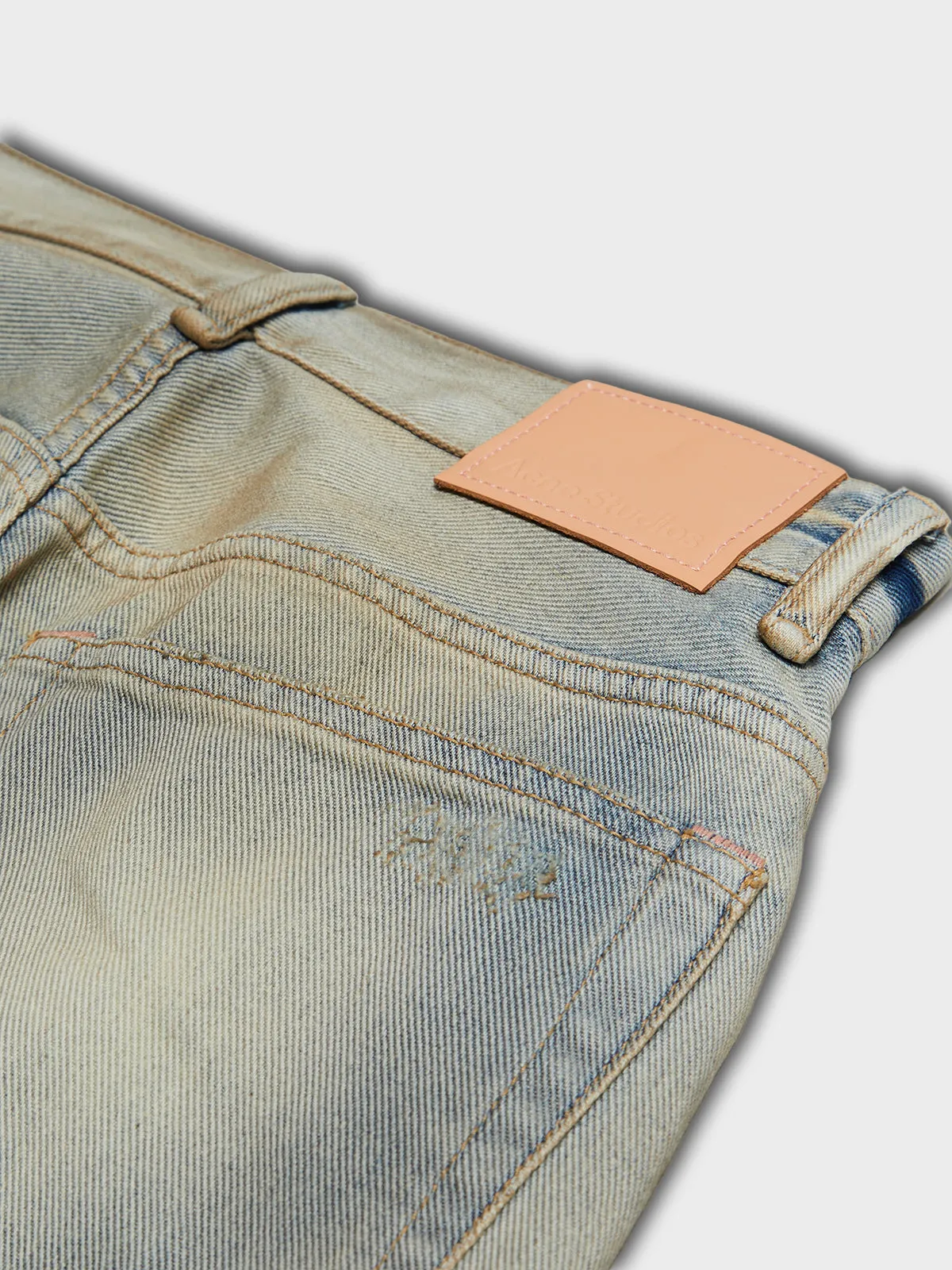 2021F Loose Fit Jeans in Carver Light Blue