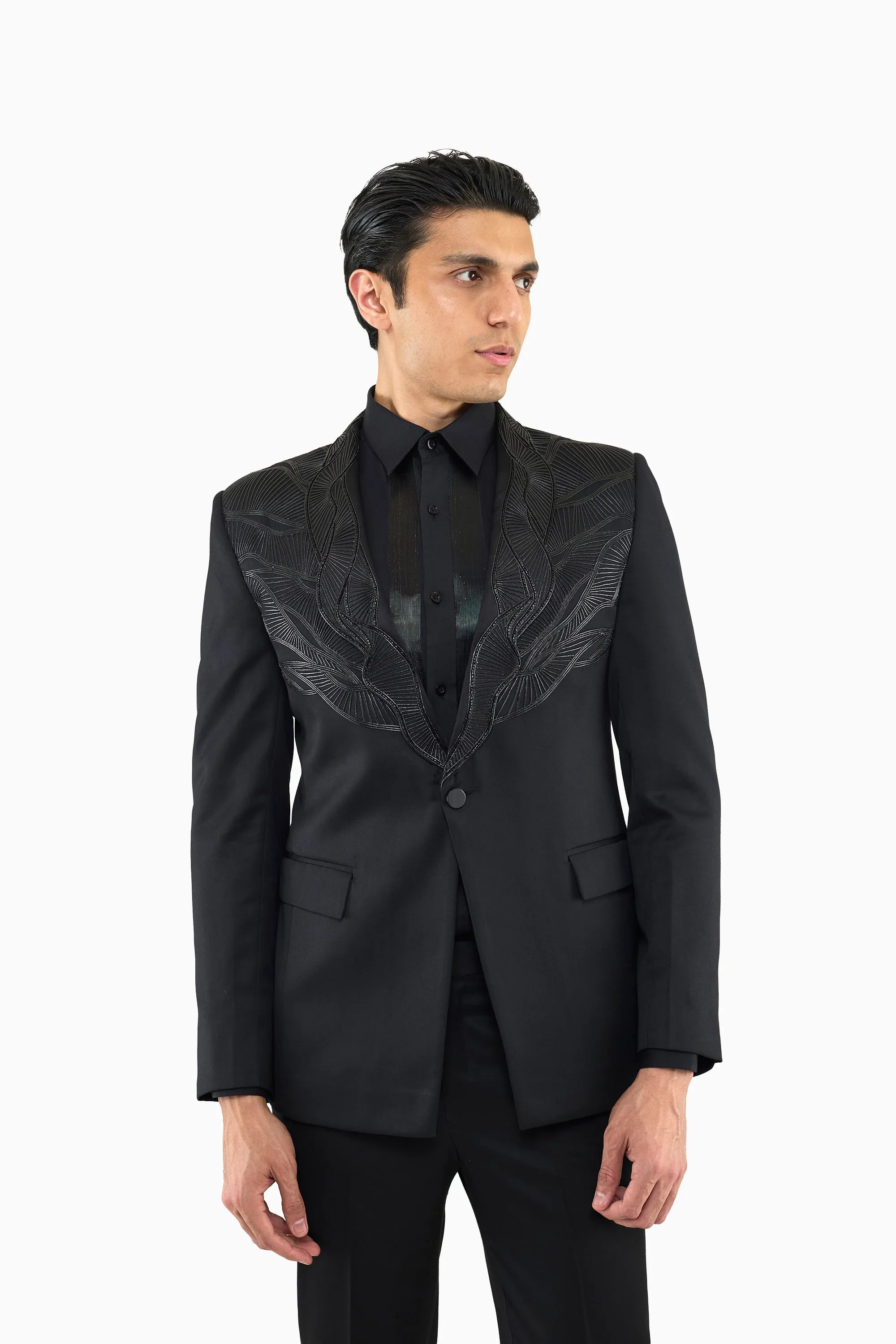 ALIEN LACED YOKE BLACK TUXEDO