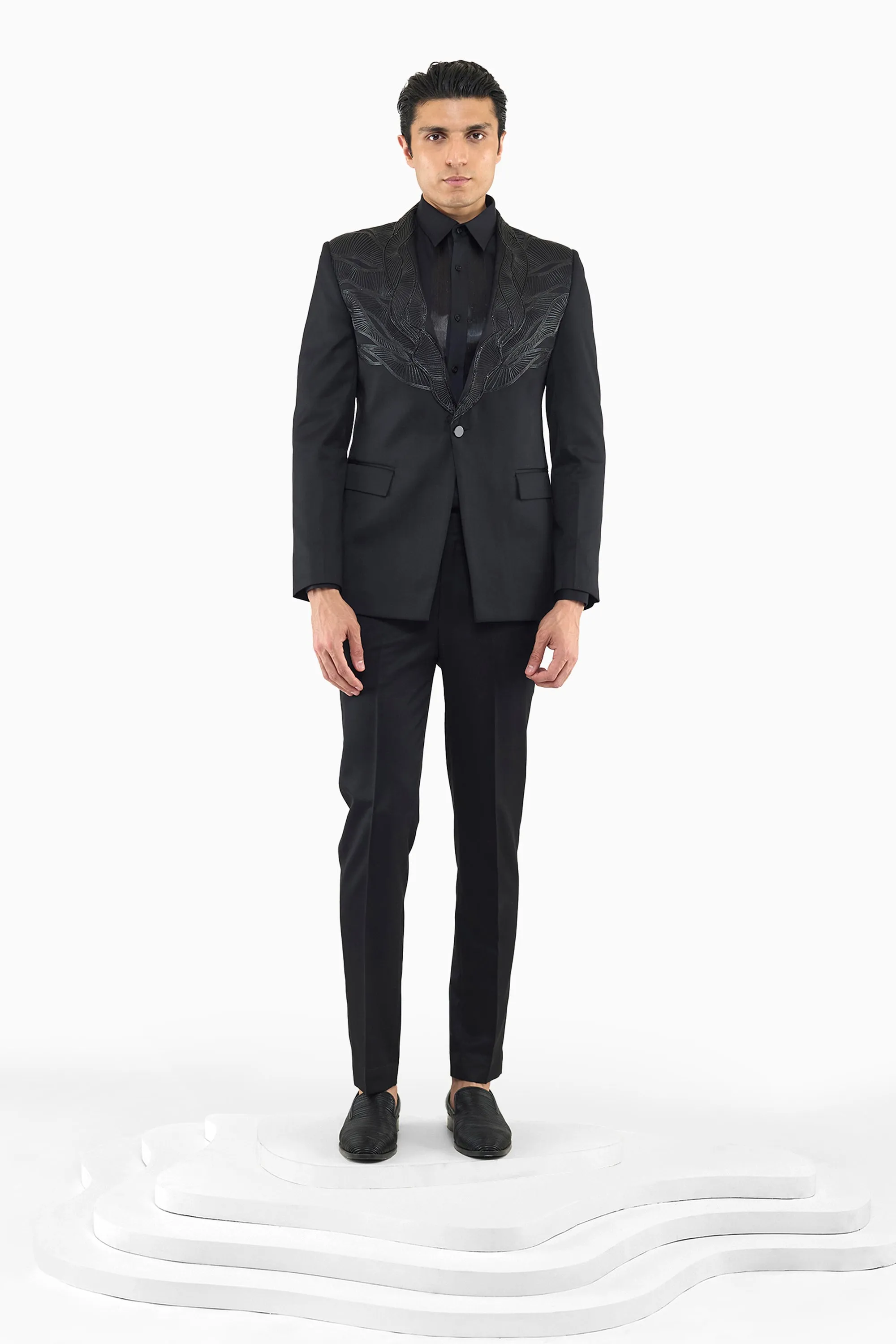 ALIEN LACED YOKE BLACK TUXEDO