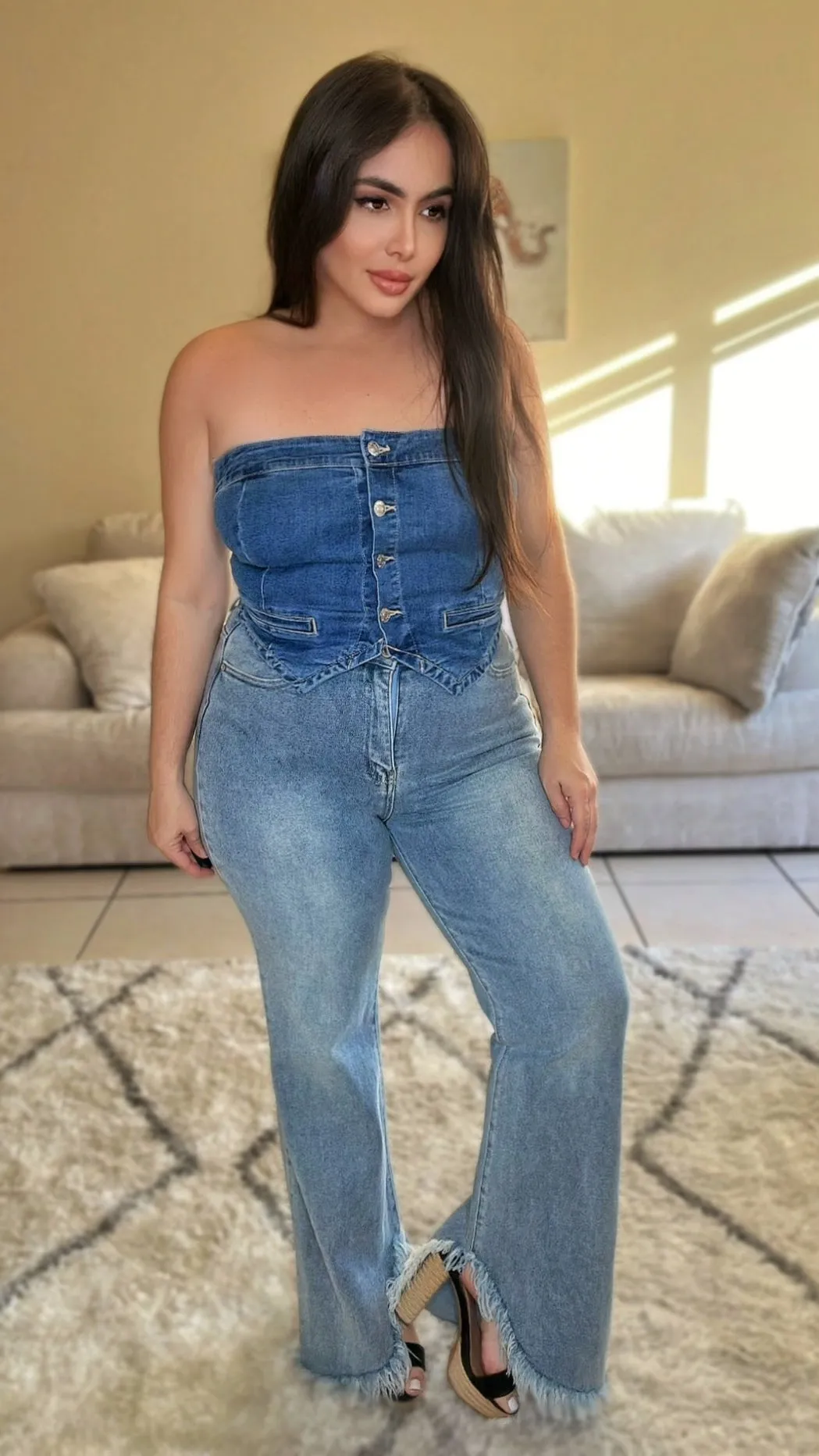 Avery Edgy High-Rise Jeans (Stretch)