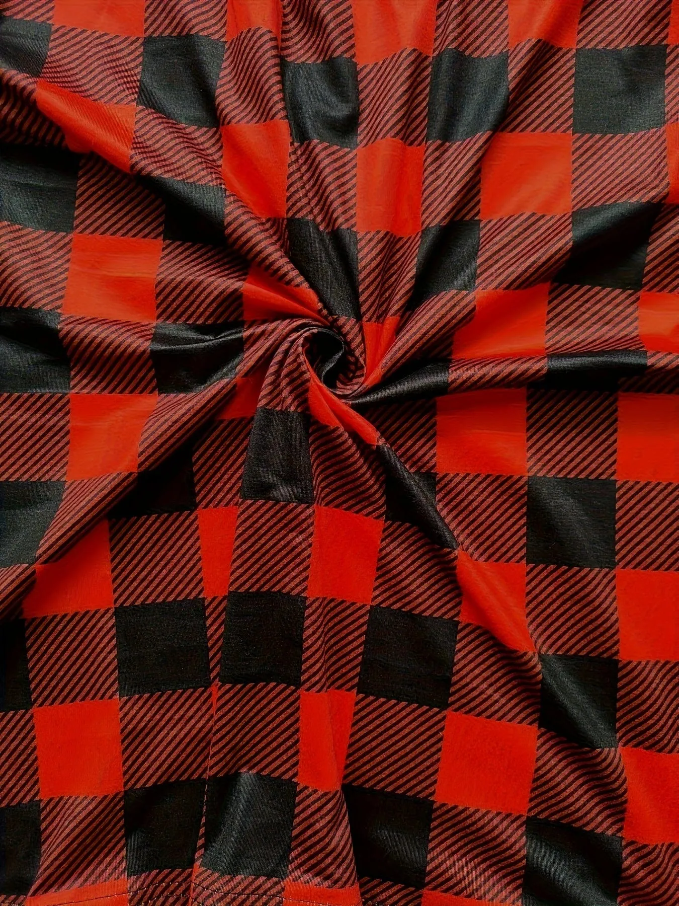 Black and Gray Plaid Shirt