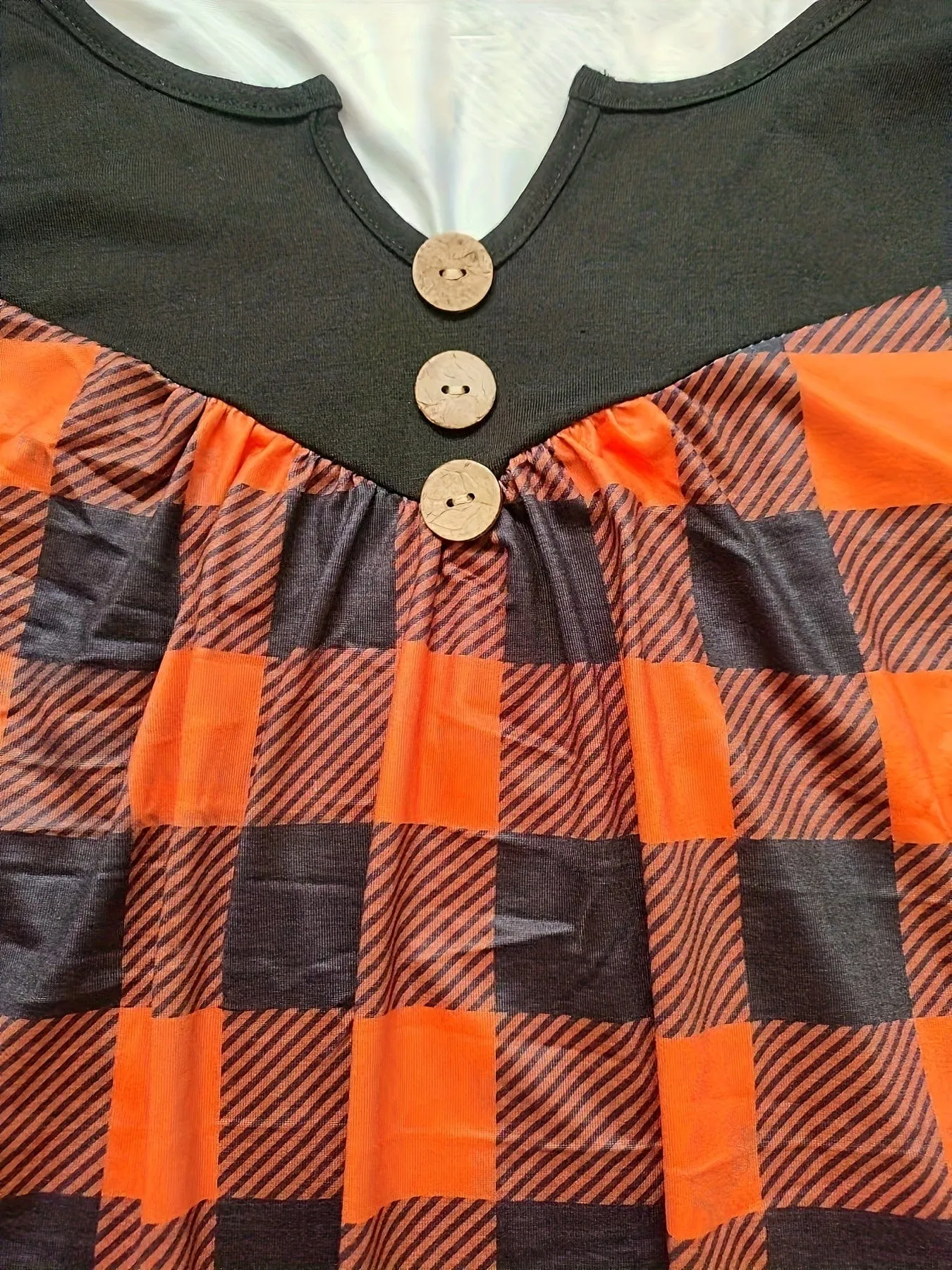 Black and Gray Plaid Shirt