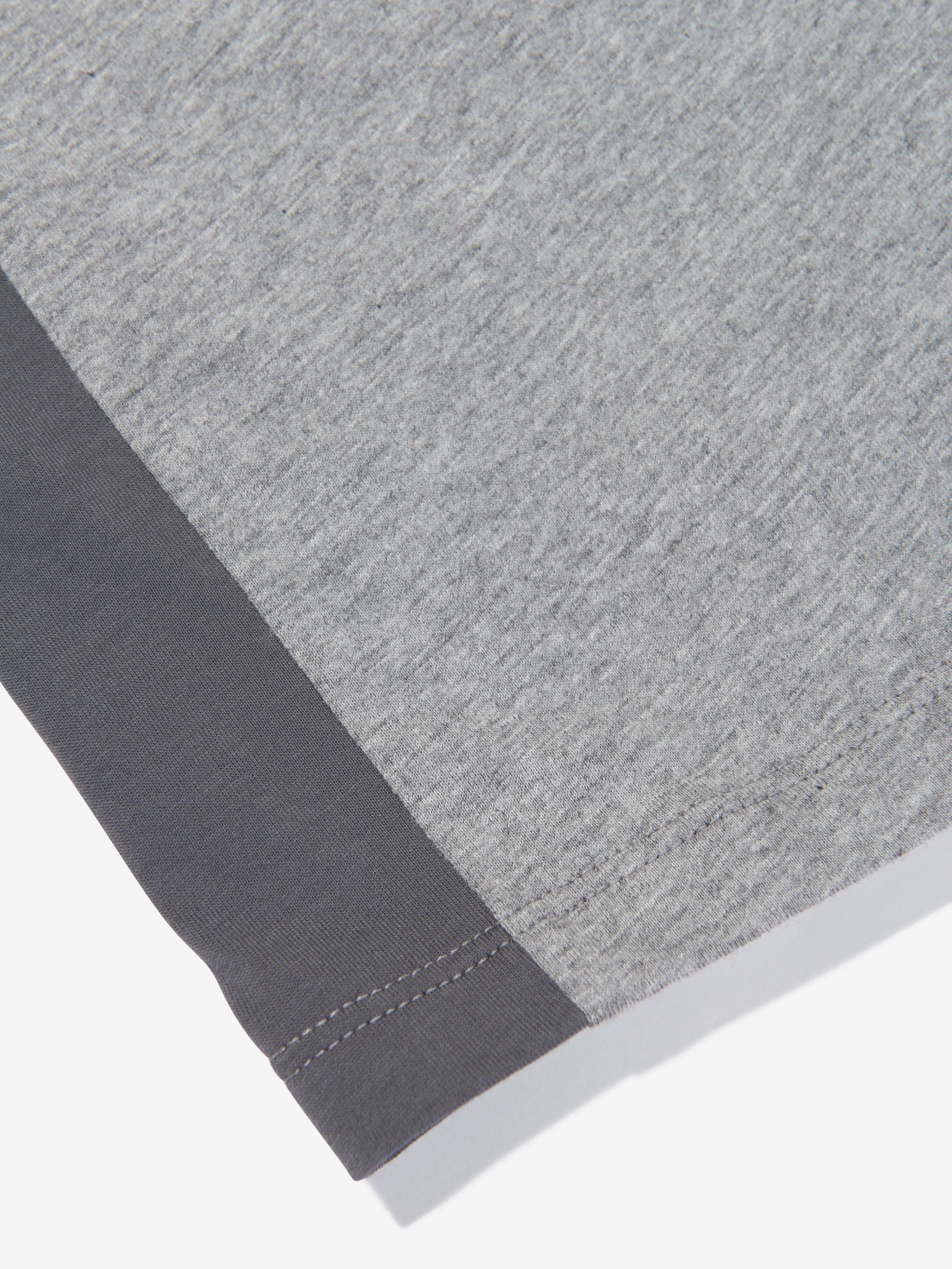 EA7 Emporio Armani Boys Train Tonal Block T-Shirt in Grey