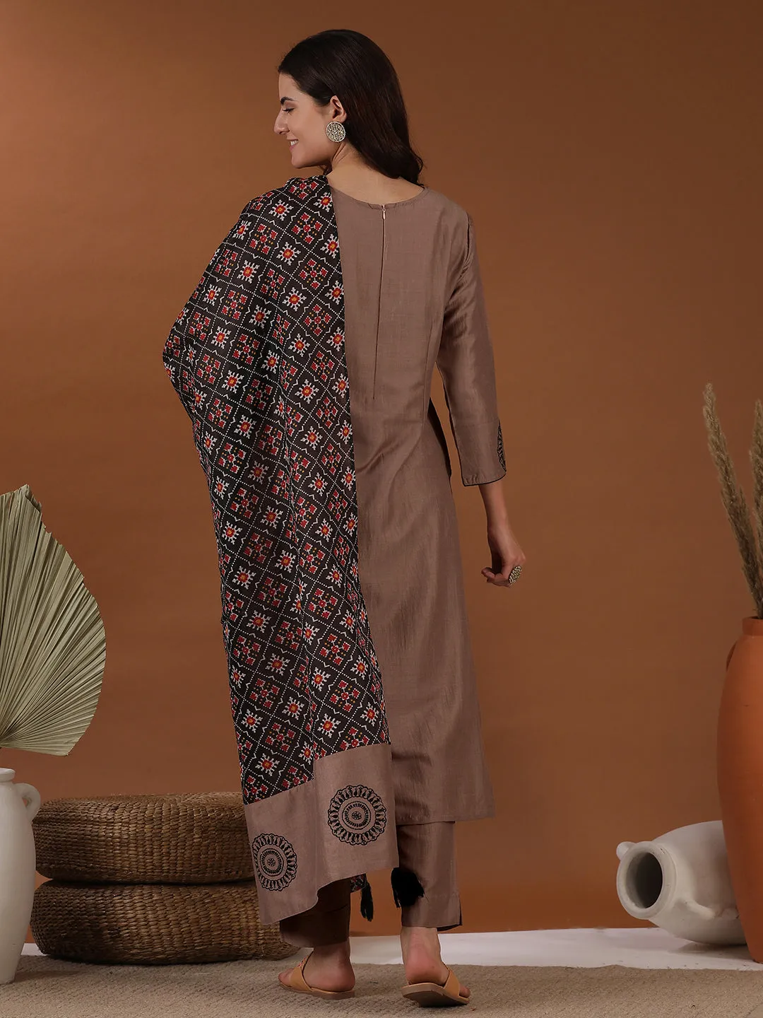 Ethnic Motifs Yoke Design Embroidered Straight Kurta & Trousers With Dupatta