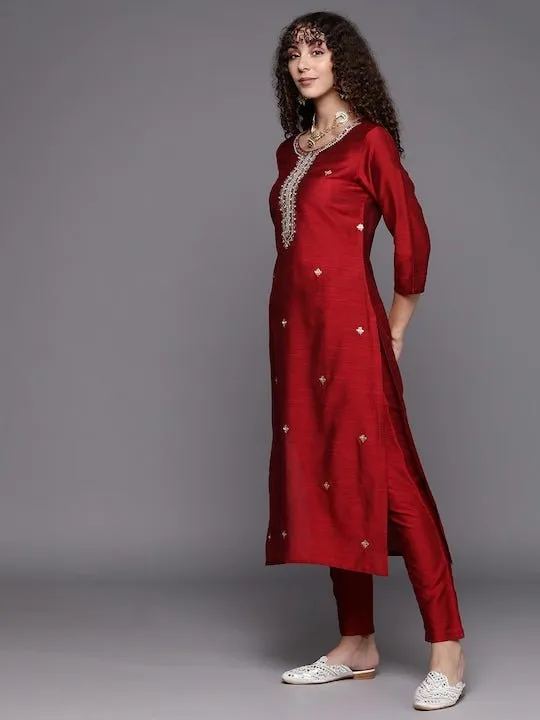 Ethnic Motifs Yoke Design Kurta with Trousers