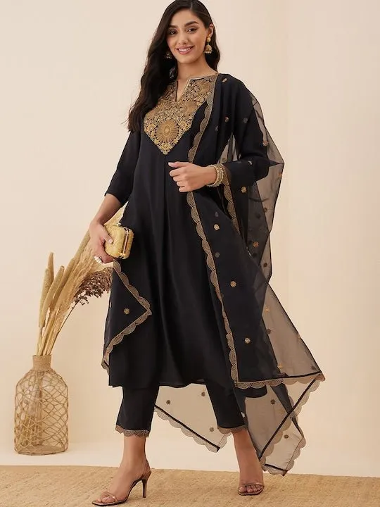 Floral Yoke Design Regular Chanderi Cotton Kurta With Trousers & Dupatta