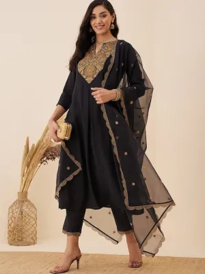 Floral Yoke Design Regular Chanderi Cotton Kurta With Trousers & Dupatta