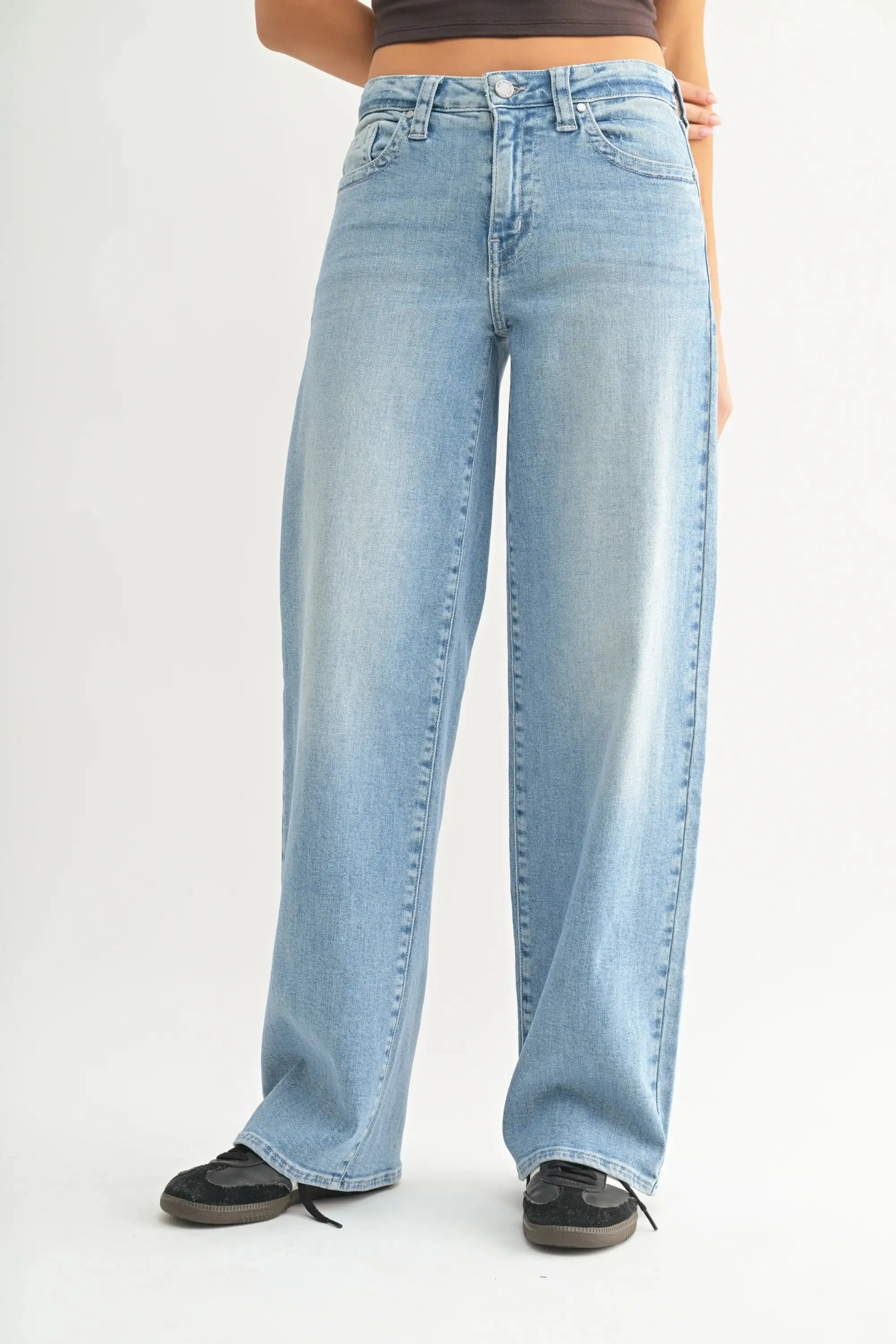 LOW SLUNG VINTAGE STRAIGHT DENIM JEANS