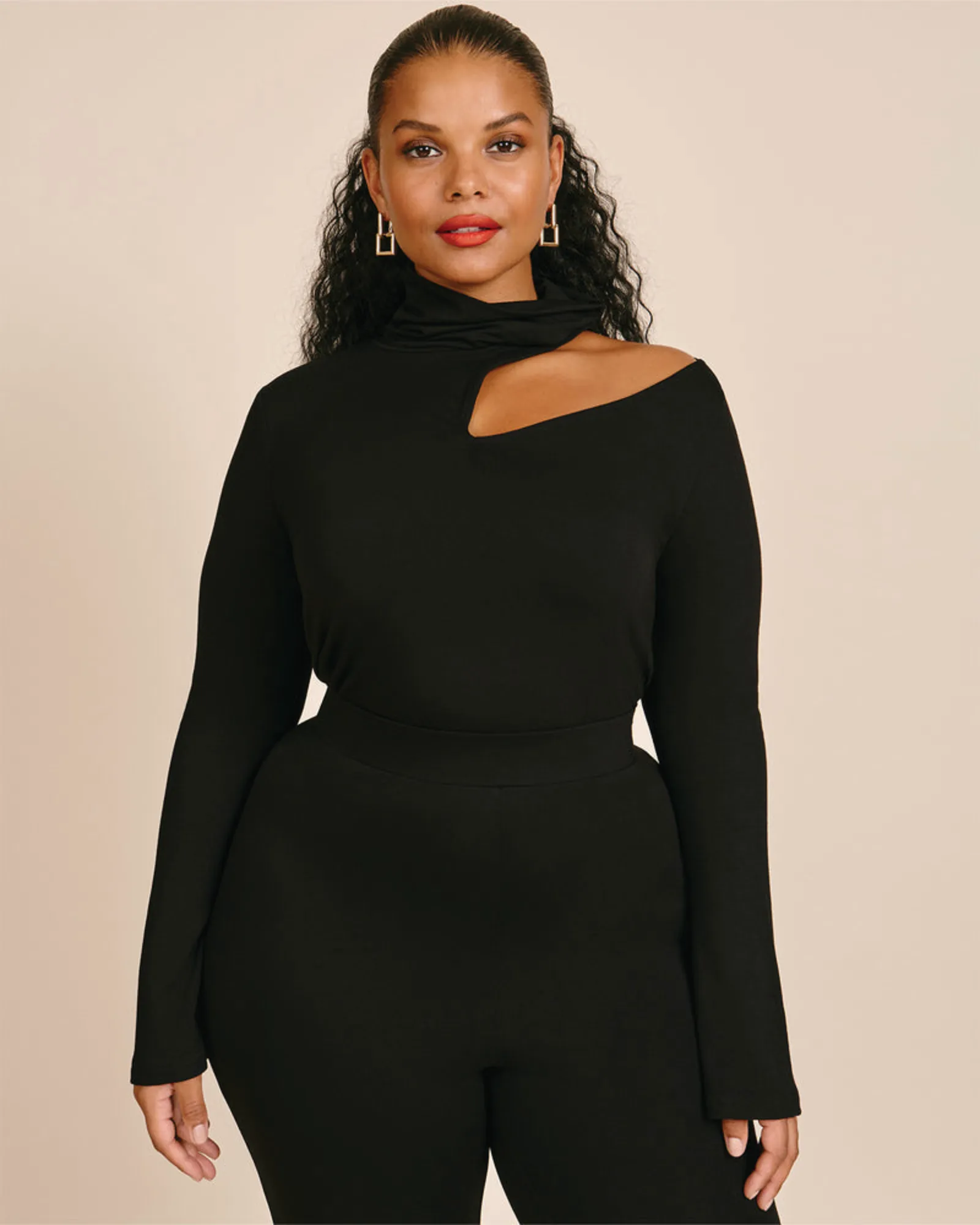Mae Cutout Turtleneck | Black