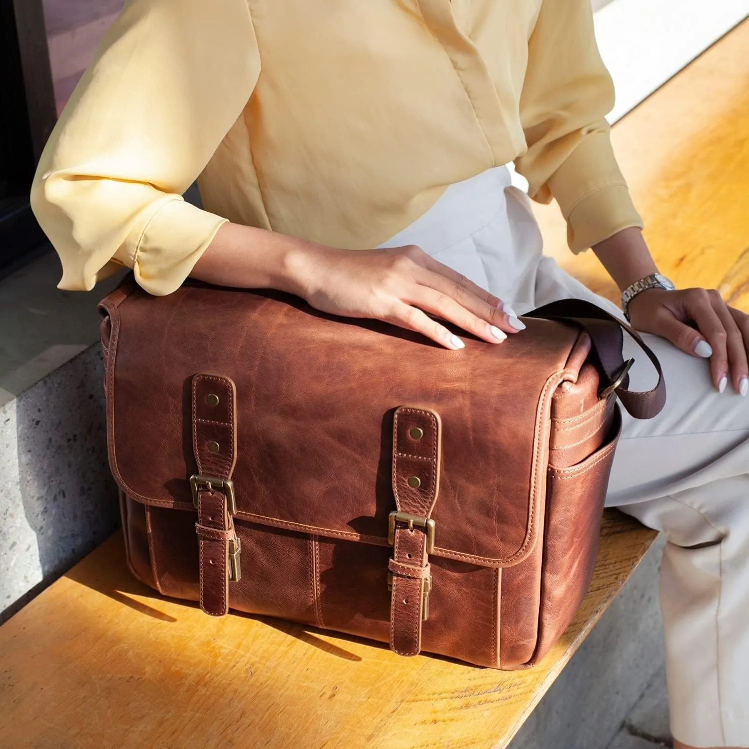 MegaGear Italian Leather Messenger Bag, Lightweight Unisex Business Briefcase Satchel Portfolio, Multi Compartment