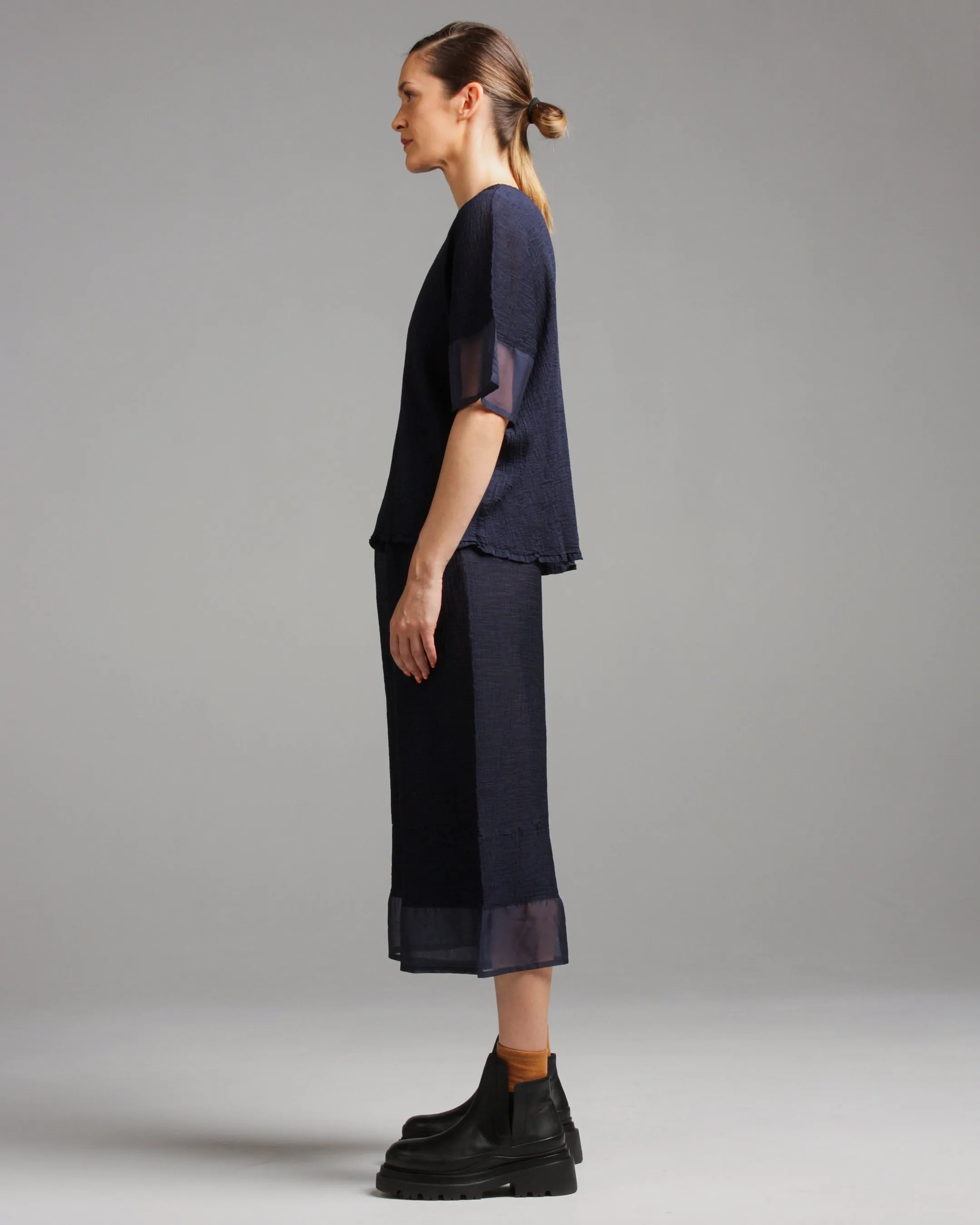 Navy Crepe Cropped Pants
