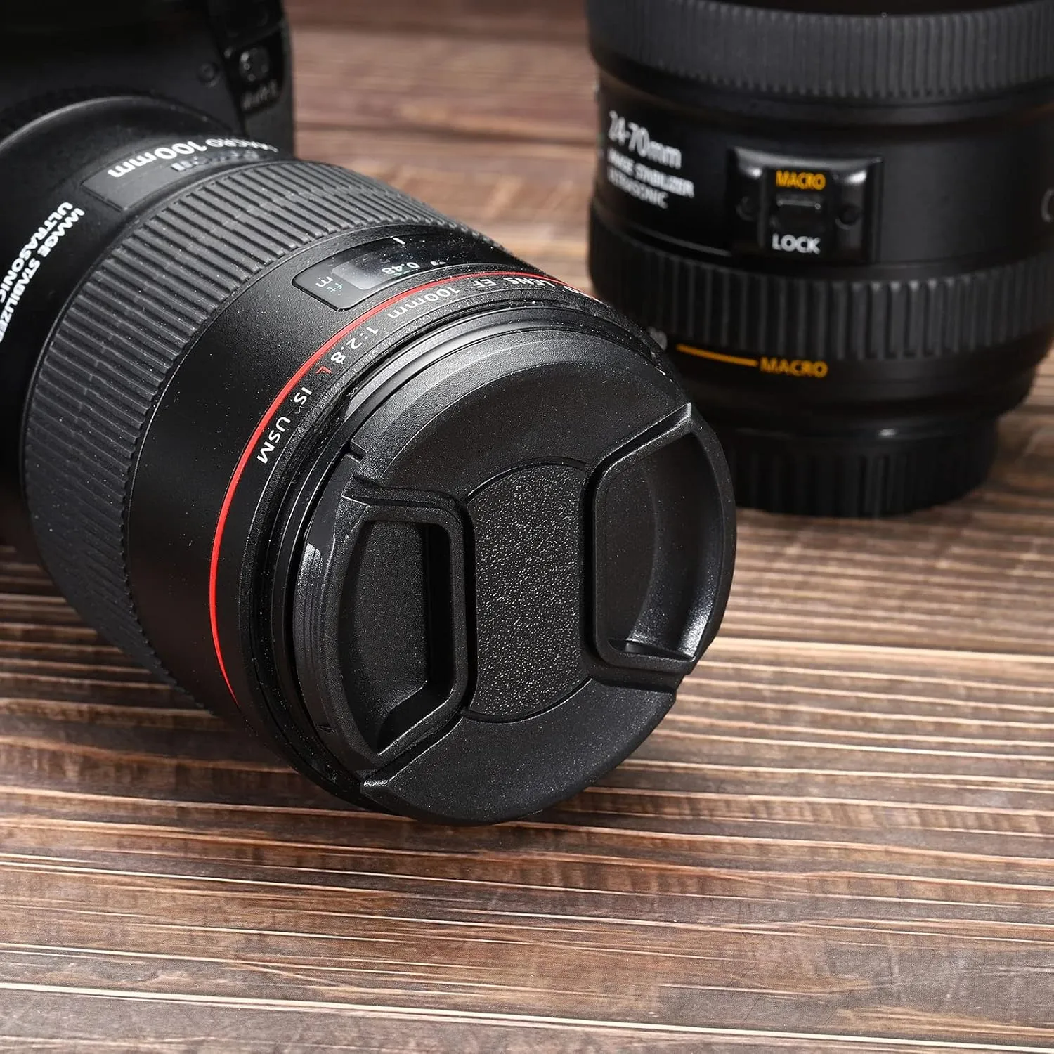 PATIKIL Camera Lens Cap, 2 Pack Center Pinch Front Lens Cover with Cap String/Microfiber Cleaning Cloth for 82mm Thread Universal DSLR Lenses for Nikon, for Fujifilm, for Pentax, for Leica