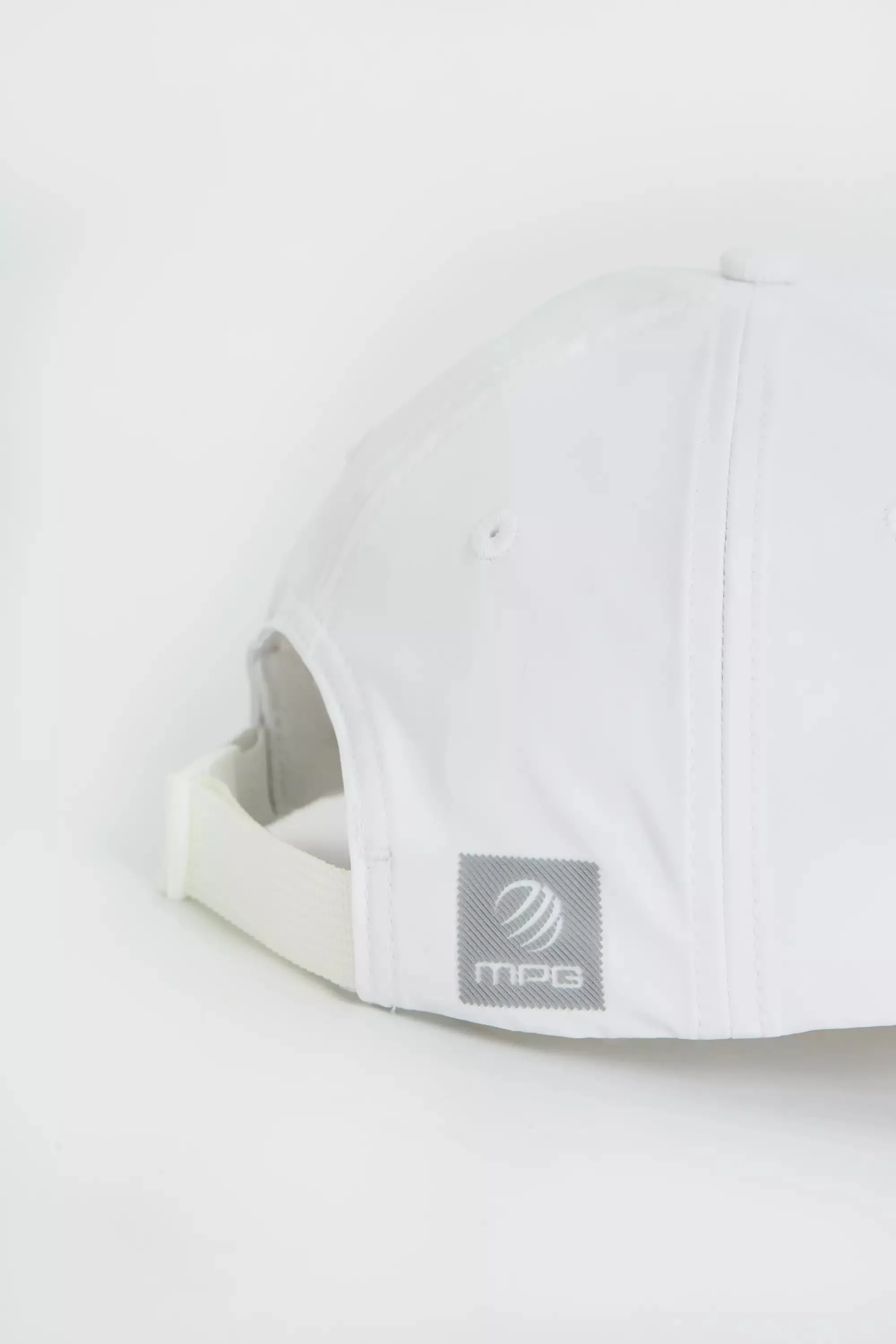 Performance Cap - White