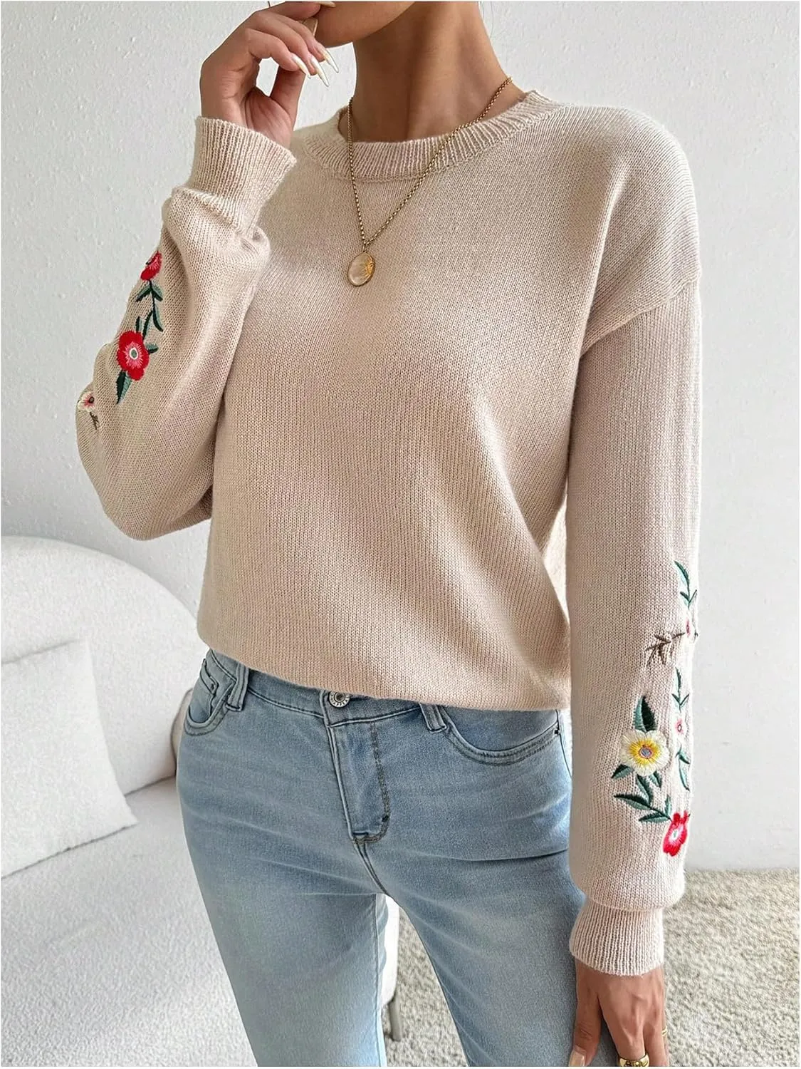 SOLY HUX Women's Floral Embroidery Sweaters Crew Neck Drop Shoulder Long Sleeve Knit Sweater Pullover Fall Tops