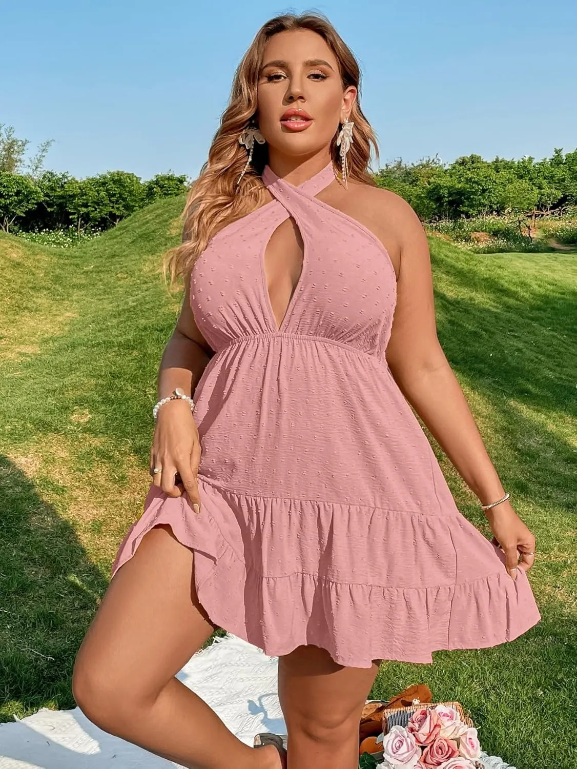 WDIRARA Women's Plus Size Crossover Halter Neck Tie Cut Out Ruffle Flowy A Line Dress 2023 Summer Short Dress