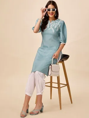 Women Blue Ethnic Motifs Yoke Design Regular Thread Work Kurta with Trousers