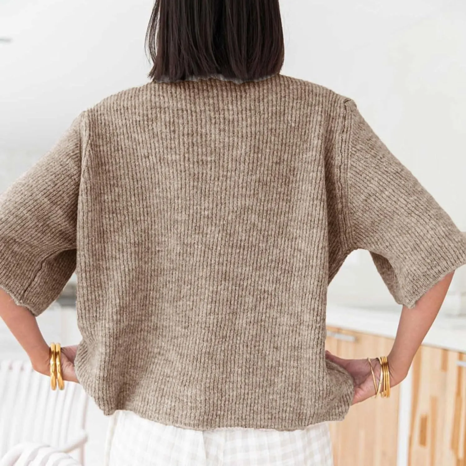 Women Y2K Button Down Sweater Cardigan Knit Crew Neck Short Sleeve Open Front Sweater Lightweight Knitwear Crop Top