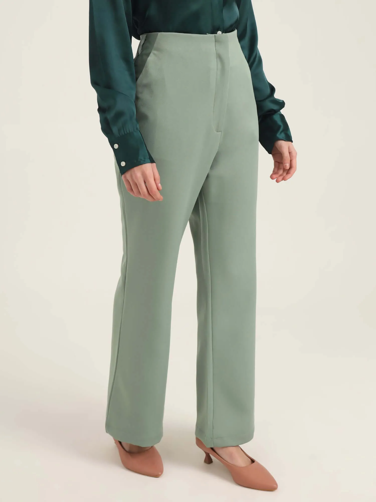 Women'S Luxury Banana Crepe Sage Green Flared Trouser With Slash Pocket