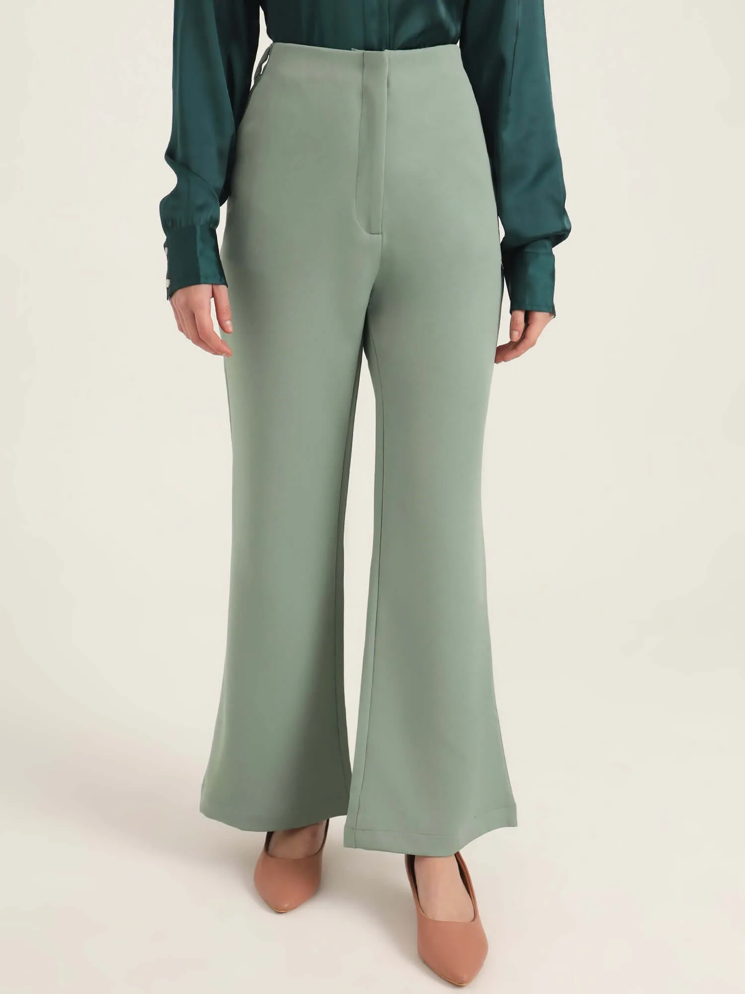 Women'S Luxury Banana Crepe Sage Green Flared Trouser With Slash Pocket