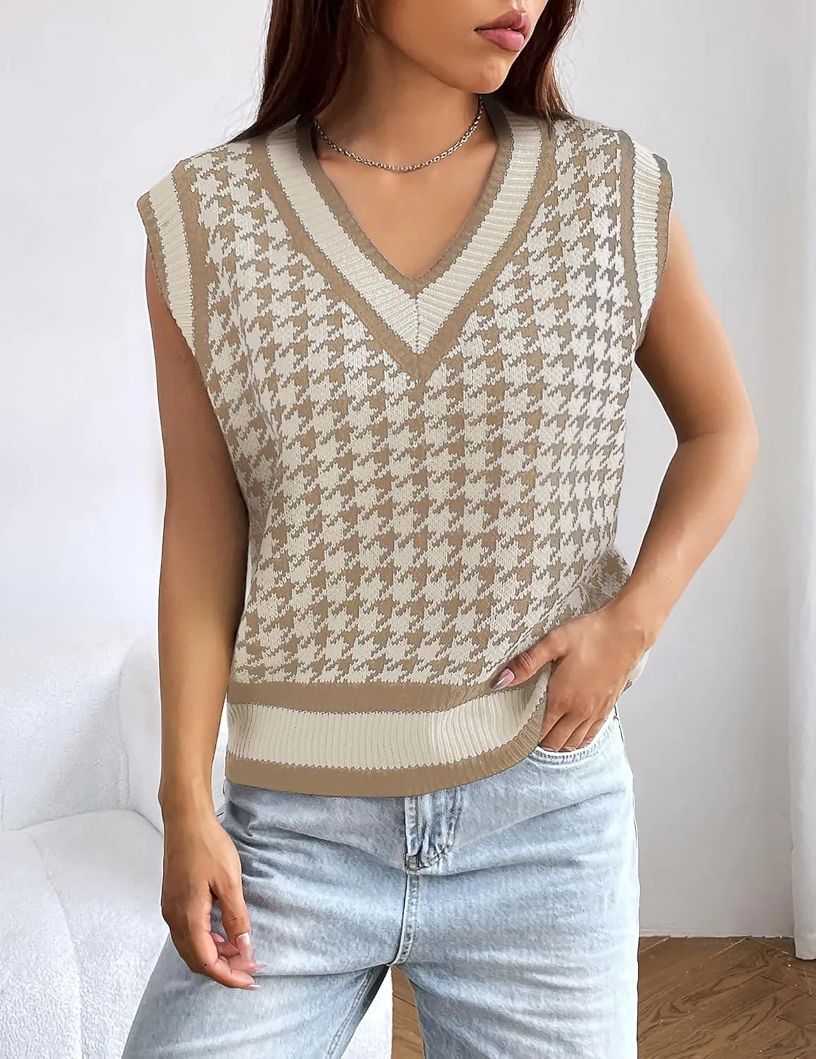 Women's V Neck Knit Sweater Vest Fall Houndstooth Sleeveless Pullover Crop Knitwear Preppy Style Tank Tops 2024