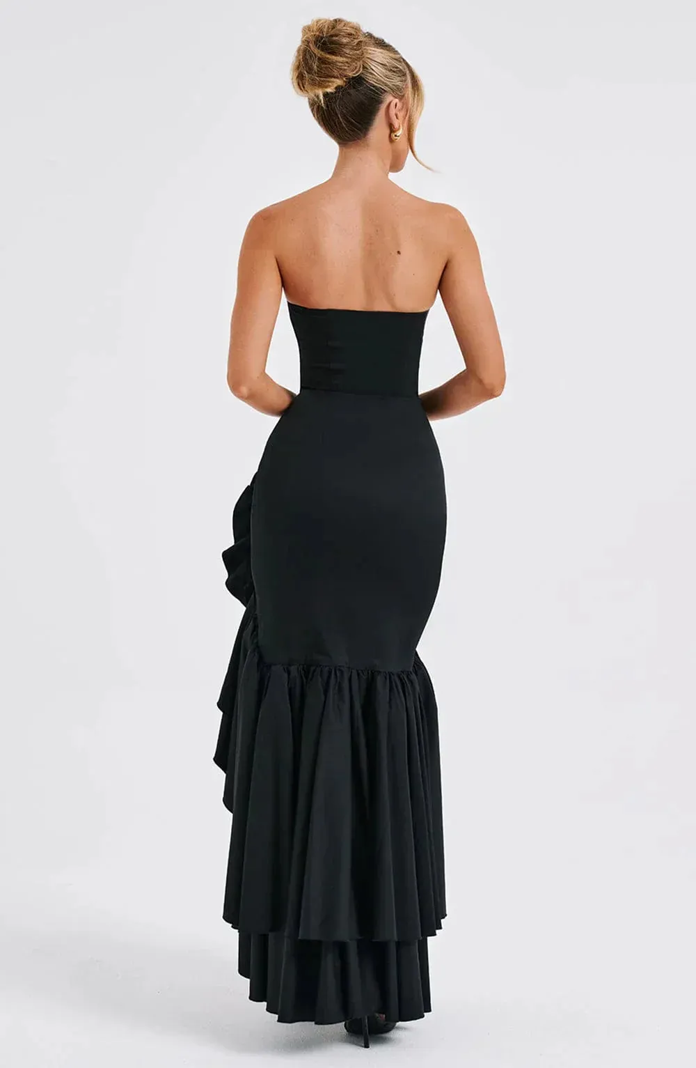 Xyra | Sleeveless Ruffled Maxi Dress