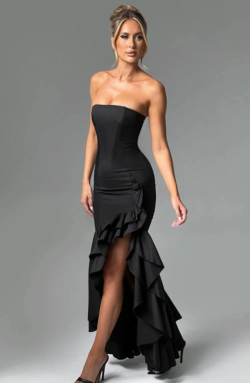 Xyra | Sleeveless Ruffled Maxi Dress