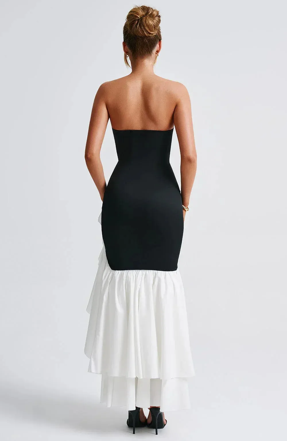 Xyra | Sleeveless Ruffled Maxi Dress