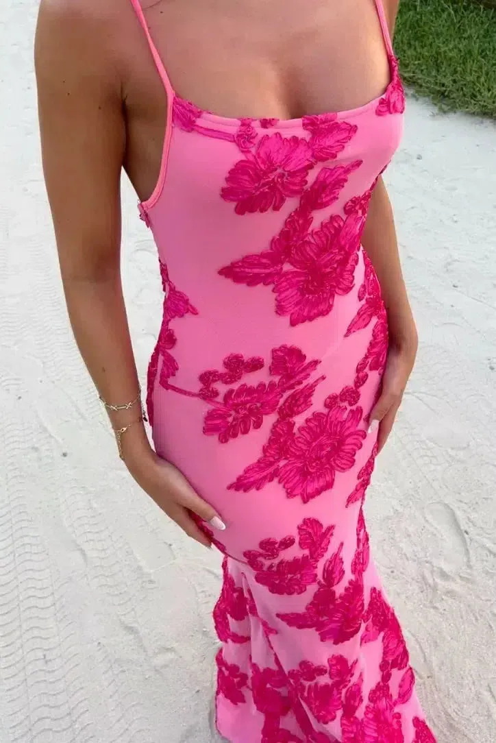 Ysaline – Timeless elegance – Maxi dress with adjustable shoulder ties